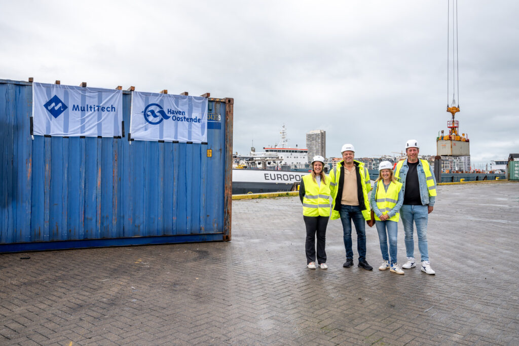 Leerlingen CLW bouwen zeecontainer om tot mobiele woonunits voor jongeren die tijdelijk opvang nodig hebben