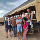Zuid Afrika Groep Bij Vrachtwagen