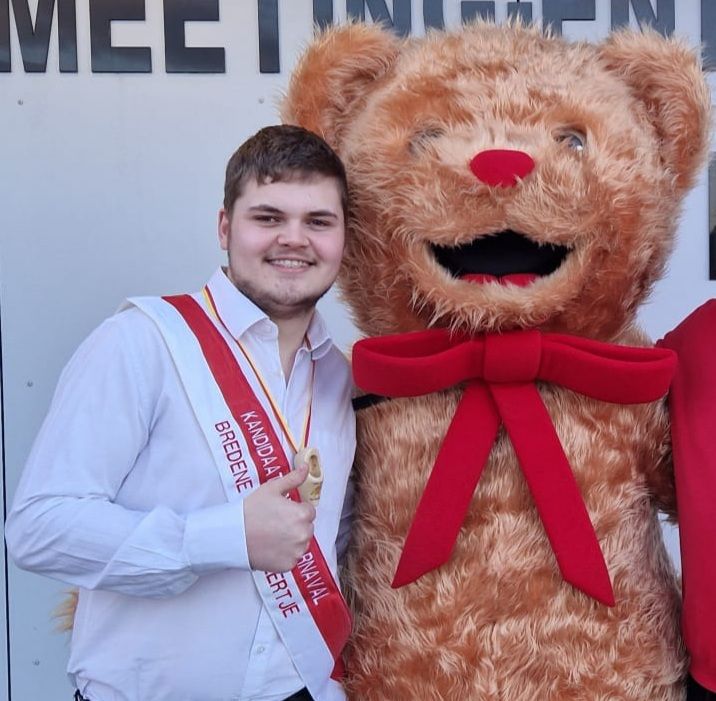 Stem Kenzo Lynneel tot prins carnaval Bredene!