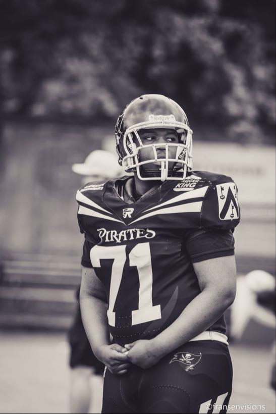 Johnson speelt American Football bij Ostend Pirates